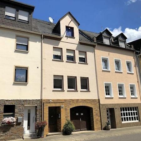 Ferienhaus Schwanennest ツェル・アン・デル・モーゼル エクステリア 写真